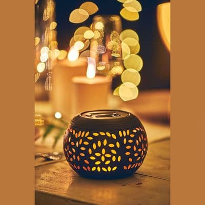 Solar Flame Garden Lantern