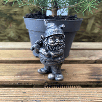 Miniature Golf Swing Gnome Bronze
