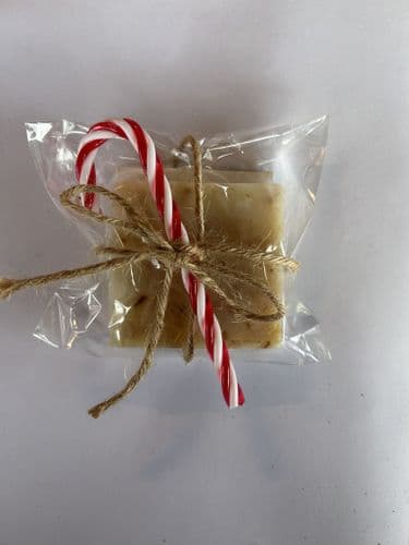 Wild- Olive Gardener's Herbal Handmade Scrub 100g