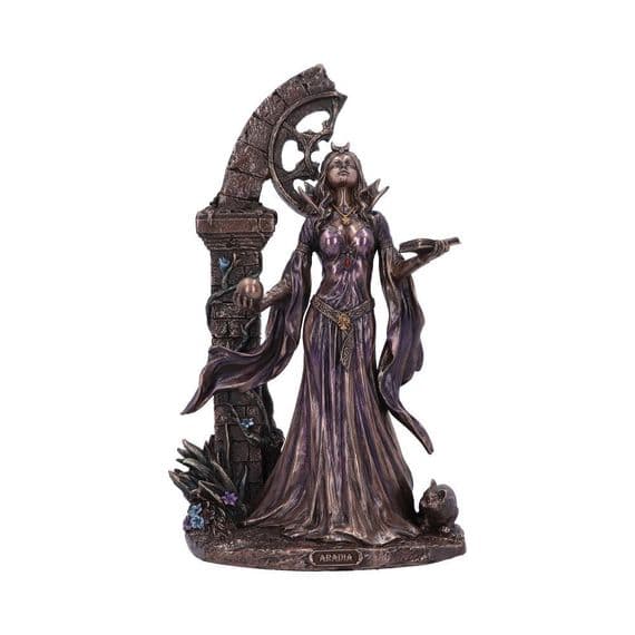 Aradia The Wiccan Queen of Witches Figurine