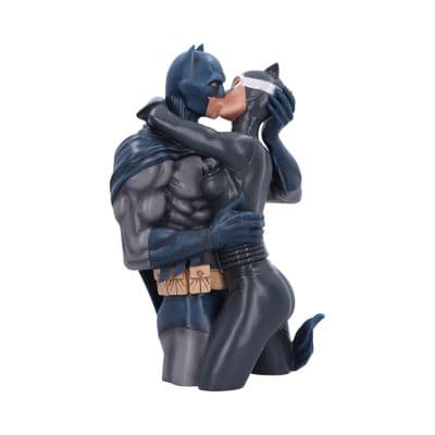 Batman & Catwoman Embrace DC Collectible Bust