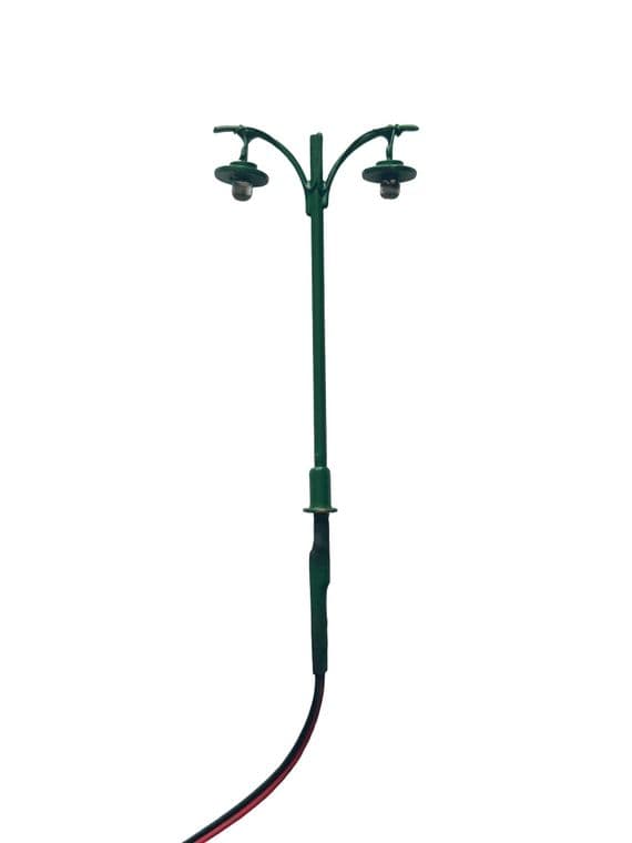DEL-1G OO Scale Double Electric Street/Platform Lamp - Green