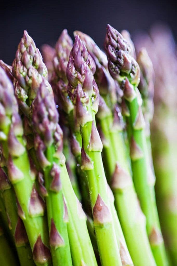 GIJNLIM ASPARAGUS CROWNS