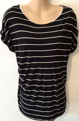 ASOS BLACK/WHITE STRIPE NURSING T-SHIRT SIZE 10