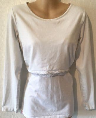 B SHIRT ORGANIC WHITE LACE LONG SLEEVED TOP SIZE 14