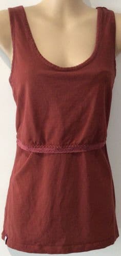 B SHIRT RED LACE TRIM FLAP NURSING VEST TOP SIZE 16