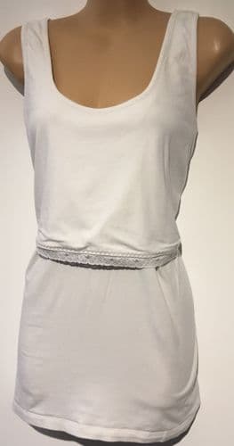B SHIRT WHITE LACE TRIM NURSING VEST TOP SIZE 14