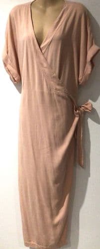 BAE SALMON WRAP MATERNITY/NURSING DRESS SIZE M 14/16
