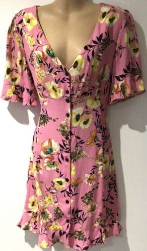BERSHKA PINK FLORAL BUTTON MINI DRESS SIZE 8