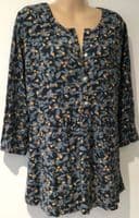 BRAKEBURN BLUE LEAF PRINT BUTTON TUNIC BLOUSE SIZE 12