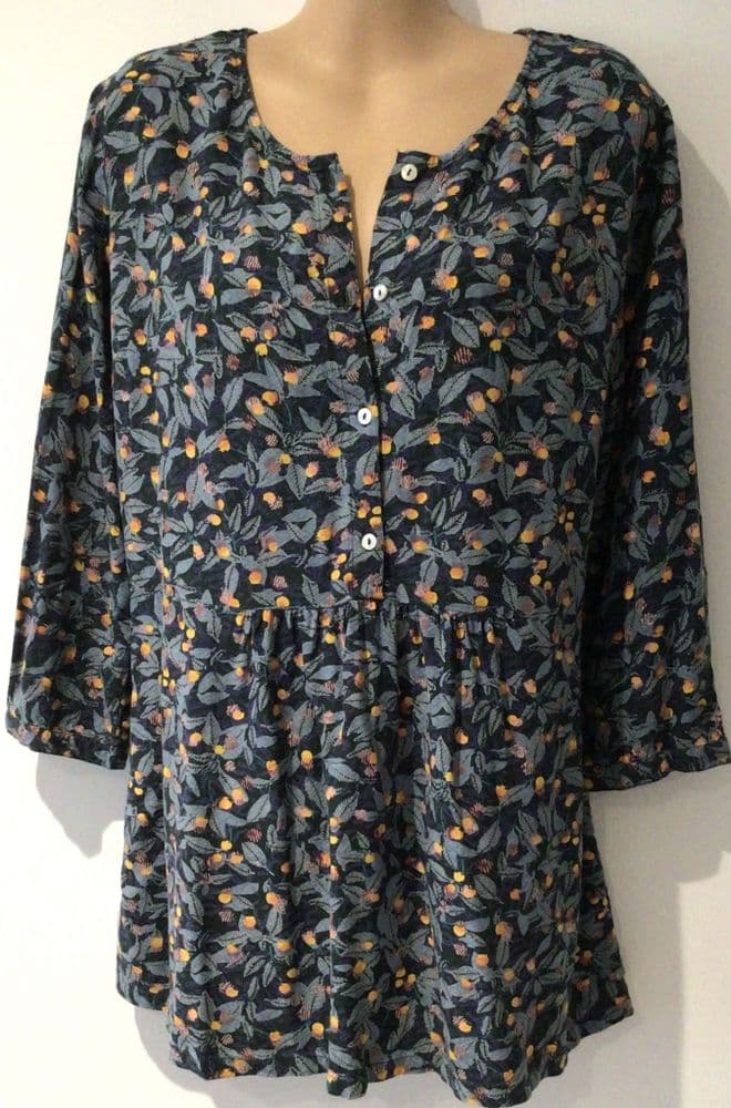 BRAKEBURN BLUE LEAF PRINT BUTTON TUNIC BLOUSE SIZE 12