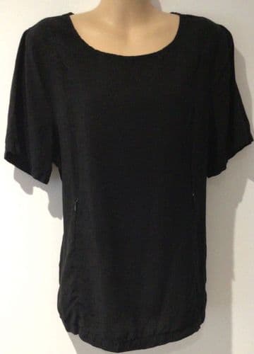 CLOSE TO THE HEART BLACK ZIP NURSING TOP SIZE 10
