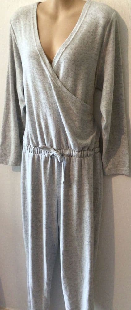 F F GREY SOFT WRAP LOUNGEWEAR ONESIE SIZE 12 14
