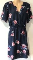 FAT FACE NAVY FLORAL TEXTURED WRAP DRESS SIZE 16