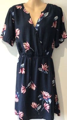 FAT FACE NAVY FLORAL TEXTURED WRAP DRESS SIZE 16