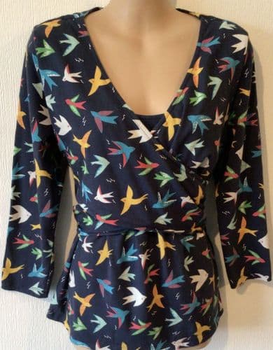 FRUGI NAVY BIRD PRINT WRAP NURSING TOP SIZE 14