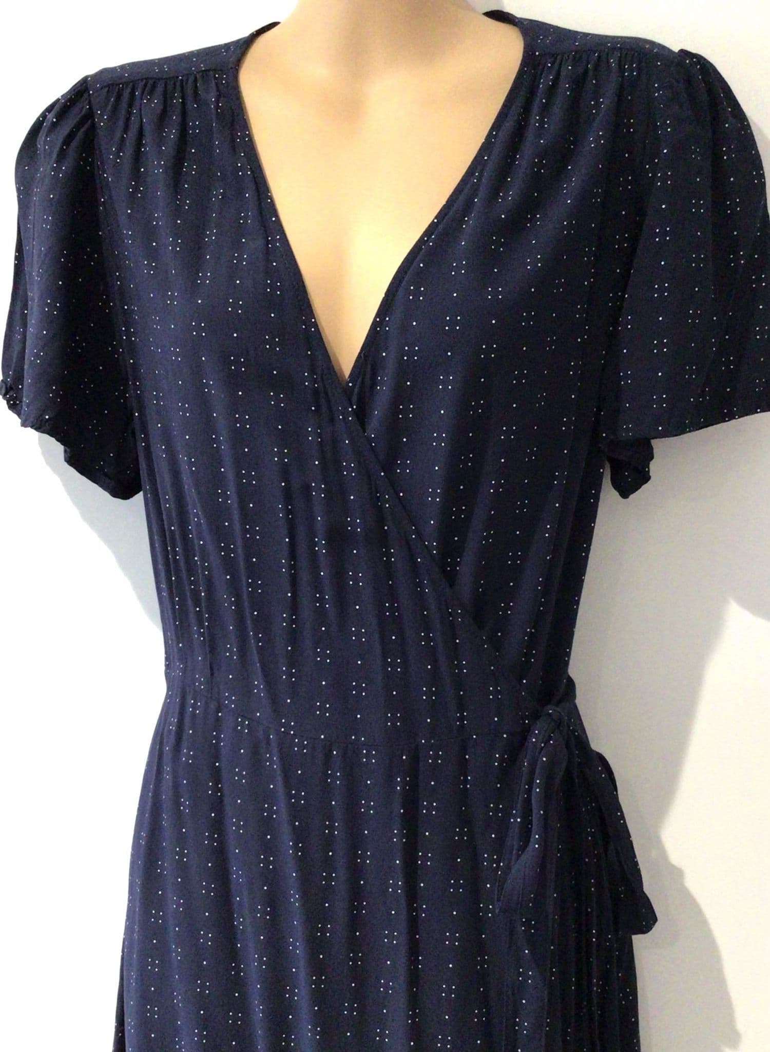 maxi midi dress with sleeves Rock & Roll Cowgirl Women's Ruched Floral Long Sleeve Midi Dress BWD2R02732 | Size Large