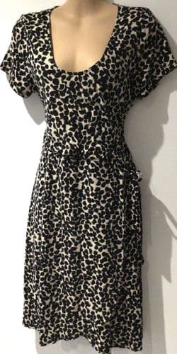 H&M MAMA BLACK/BEIGE PRINT NURSING DRESS SIZE M 12