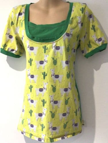 HICCUPS & JUICE HANDMADE LLAMA JERSEY NURSING TOP SIZE 12