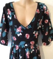 JOANIE BLACK ROSE & BOW PRINT WRAP MIDI DRESS SIZE 12/14