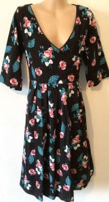 JOANIE BLACK ROSE & BOW PRINT WRAP MIDI DRESS SIZE 12/14