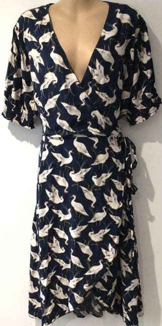 JOANIE NAVY STORK PRINT WRAP MIDI DRESS SIZE 20