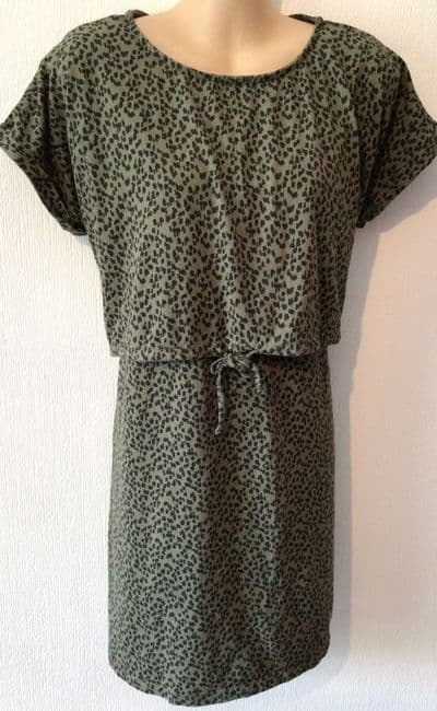JOJO MAMAN BEBE KHAKI ANIMAL PRINT MATERNITY & NURSING TUNIC DRESS SIZE M 12/14