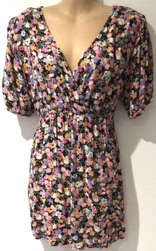 JOJO MAMAN BEBE PINK FLORAL PRINT WRAP MATERNITY/NURSING TOP SIZE M 12-14