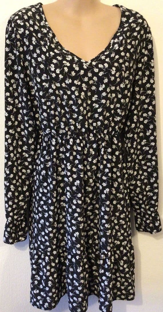 LYLA & LECHE BLACK FLORAL PRINT TUNIC NURSING DRESS SIZE 12