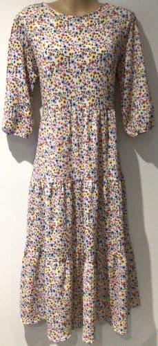LYLA & LECHE CRINKLE WHITE FLORAL MIDI NURSING DRESS SIZE 16