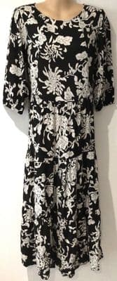 LYLA & LECHE MONOCHROME FLORAL MIDI NURSING DRESS BNWT SIZE 12
