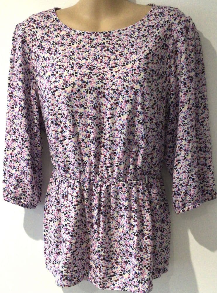 LYLA & LECHE PINK DITSY FLORAL PRINT NURSING TOP SIZE 14