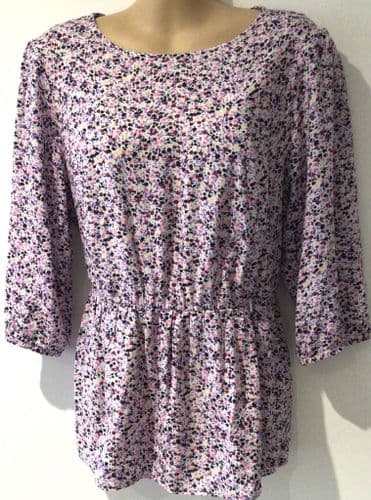 LYLA & LECHE PINK DITSY FLORAL PRINT NURSING TOP SIZE 16