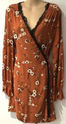 MISS SELFRIDGE GINGER FLORAL LACE TRIM WRAP DRESS SIZE 16
