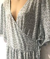 MONKI PALE BLUE FLORAL WRAP DRESS SIZE L 14/16
