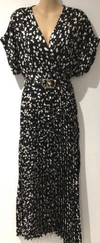 NEW LOOK BLACK PLEAT WRAP MAXI DRESS SIZE 14