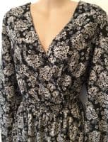NEW LOOK BLACK/WHITE FLORAL WRAP DRESS SIZE 14