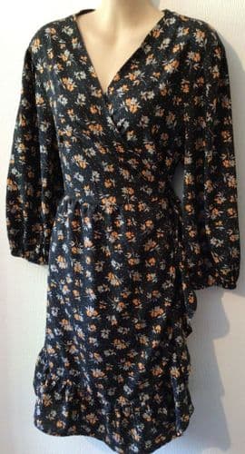 NEW LOOK MATERNITY BLACK/ORANGE FLORAL LONG SLEEVE WRAP DRESS SIZE 16