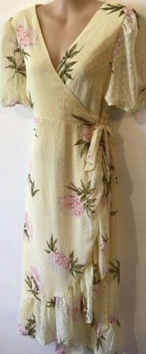 NEW LOOK MATERNITY CREAM FLORAL WRAP MIDI DRESS SIZE 14