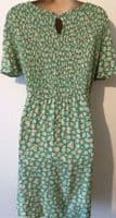 NEW LOOK MATERNITY/NURSING GREEN SHIRRED FLORAL DRESS SIZE 14