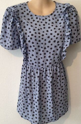 NEW LOOK PALE BLUE DAISY ZIP NURSING TOP SIZE 10