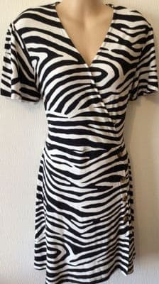 NEXT BLACK/WHITE ZEBRA PRINT WRAP DRESS SIZE 12