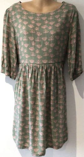 RUMA KHAKI/PINK FLOWER PRINT 3/4 SLEEVE NURSING TUNIC TOP SIZE 10
