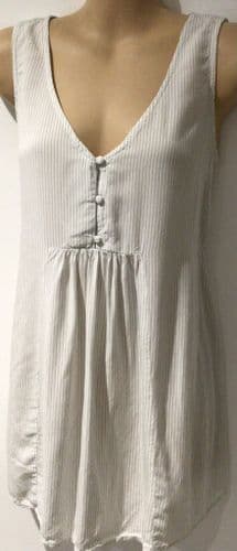 SERAPHINE WHITE/GREEN PINSTRIPE BUTTON VEST TOP SIZE 10