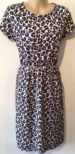 STYLISH MUM WHITE/PINK LEOPARD PRINT KNEE LENGTH NURSING DRESS SIZE 12