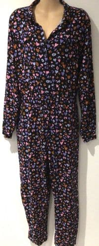 SUGARHILL BLACK HEART PRINT BUTTON JUMPSUIT SIZE 18