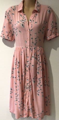 THE WHITE PEPPER BABY PINK FLORAL BUTTON SHIRT DRESS WITH POCKETS SIZE 12