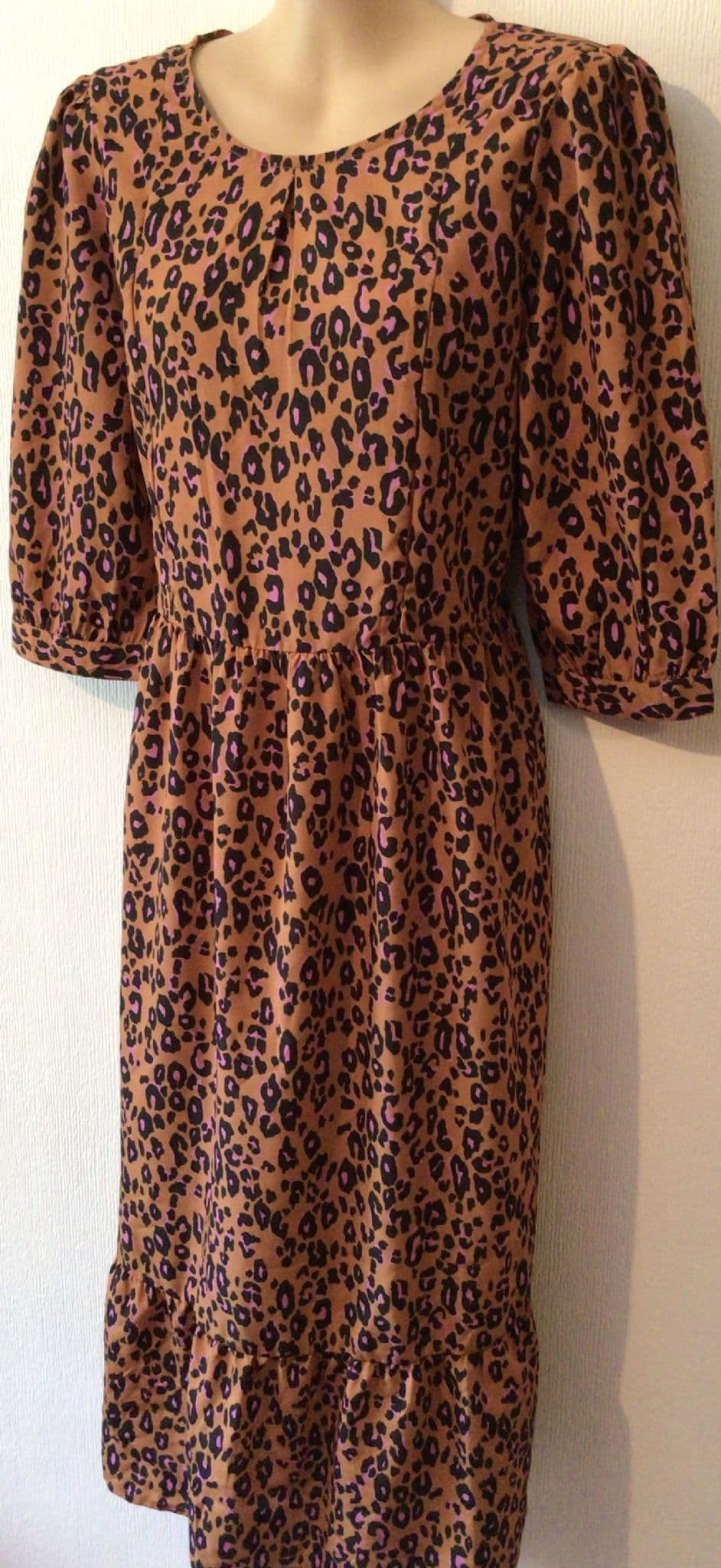 TILBEA TOFFEE LEOPARD PRINT MATERNITY/NURSING OCCASION MIDI DRESS
