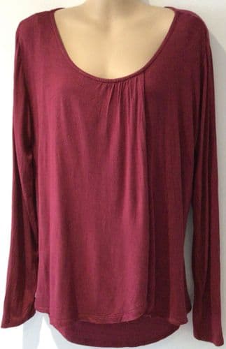 VERTBAUDET BERRY WRAP NURSING TOP SIZE 10/12