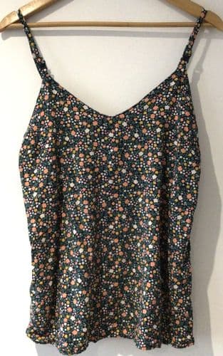 VERTBAUDET MULTI FLORAL NURSING VEST TOP SIZE 40 12